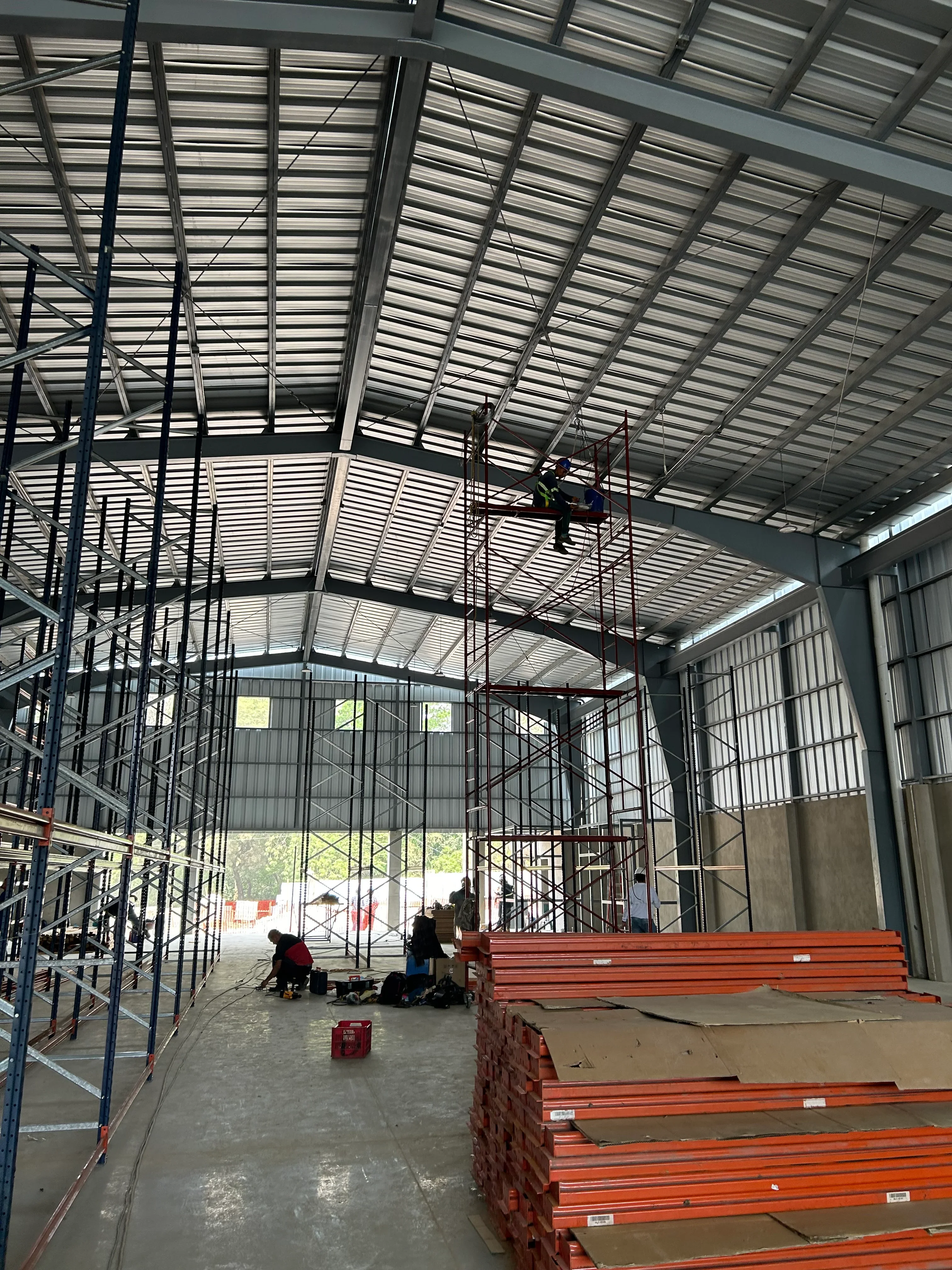 Nave Industrial Parts Plus — foto 2